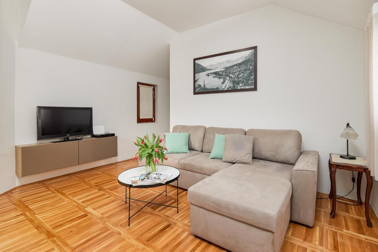 Apartment Mrsulja 코토르 외부 사진
